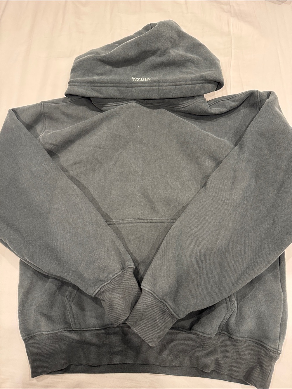 Aritzia Women’s Slate Gray Pullover Hoodie